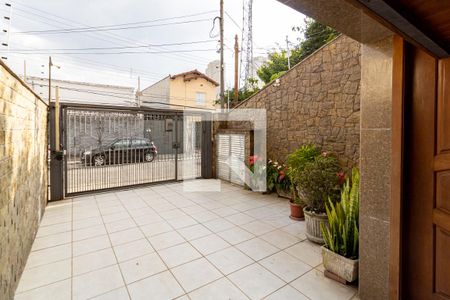 Casa à venda com 225m², 3 quartos e 5 vagas Casa à venda com 225m², 3 quartos e 5 vagasGaragem