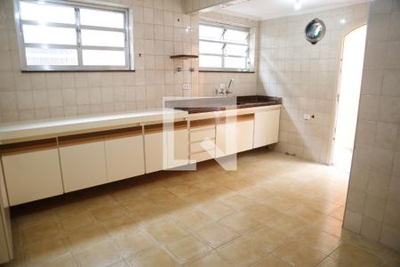 Casa à venda com 155m², 4 quartos e 2 vagasCozinha