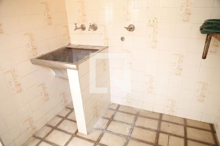 Casa à venda com 155m², 4 quartos e 2 vagasÁrea de Serviço