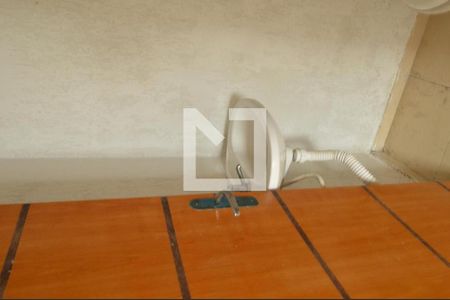 Casa de condomínio à venda com 75m², 2 quartos e 1 vagaLavabo