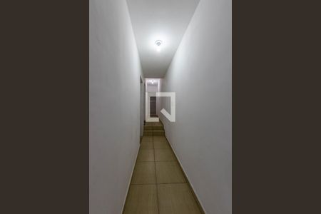 Corredor  de casa à venda com 2 quartos, 80m² em Vila Santa Clara, São Paulo