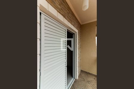 Casa à venda com 170m², 3 quartos e 8 vagas Casa à venda com 170m², 3 quartos e 8 vagasSuíte 2 - Sacada