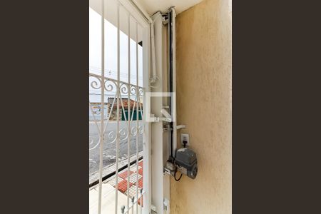 Casa à venda com 170m², 3 quartos e 8 vagas Casa à venda com 170m², 3 quartos e 8 vagasEntrada