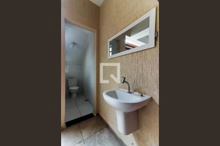 Casa à venda com 170m², 3 quartos e 8 vagas Casa à venda com 170m², 3 quartos e 8 vagasEspaço Gourmet - Banheiro