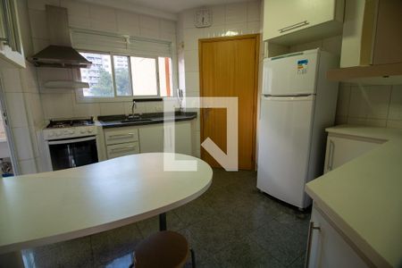 Apartamento para alugar com 118m², 3 quartos e 3 vagas Apartamento para alugar com 118m², 3 quartos e 3 vagasCozinha