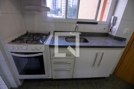Apartamento para alugar com 118m², 3 quartos e 3 vagas Apartamento para alugar com 118m², 3 quartos e 3 vagasCozinha