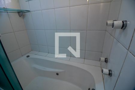 Apartamento para alugar com 118m², 3 quartos e 3 vagas Apartamento para alugar com 118m², 3 quartos e 3 vagasBanheiro Suite 2