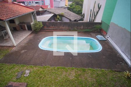 Casa à venda com 264m², 3 quartos e 3 vagasPiscina