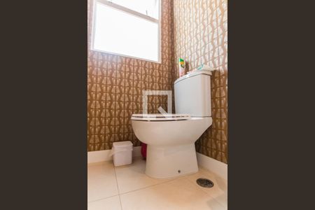 Casa de condomínio à venda com 700m², 4 quartos e 6 vagasBanheiro do Closet   