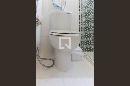 Casa de condomínio à venda com 700m², 4 quartos e 6 vagasBanheiro da Suíte 2