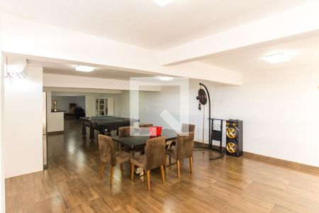 Casa de condomínio à venda com 700m², 4 quartos e 6 vagasSalão  