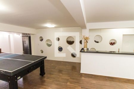 Casa de condomínio à venda com 700m², 4 quartos e 6 vagasSalão  