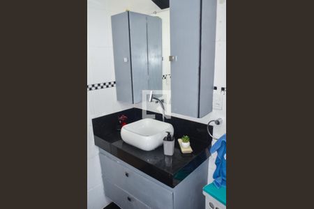 Apartamento à venda com 100m², 3 quartos e 1 vaga Apartamento à venda com 100m², 3 quartos e 1 vagaBanheiro