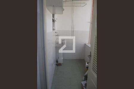 Apartamento à venda com 76m², 2 quartos e sem vagaBanheiro