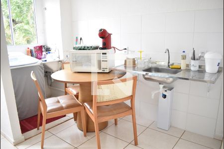 Apartamento para alugar com 40m², 2 quartos e 1 vagaCozinha e Área de Serviço