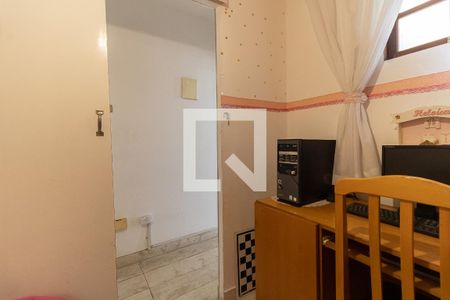 Casa à venda com 210m², 3 quartos e 2 vagasQuarto 3