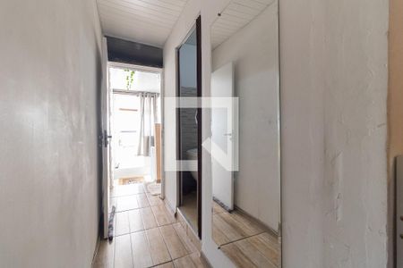 Casa à venda com 210m², 3 quartos e 2 vagasCorredor