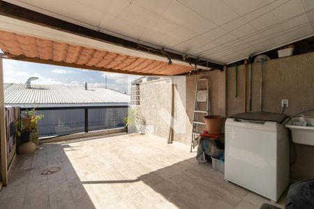 Casa à venda com 210m², 3 quartos e 2 vagasVaranda 