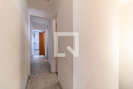 Casa à venda com 210m², 3 quartos e 2 vagasCorredor