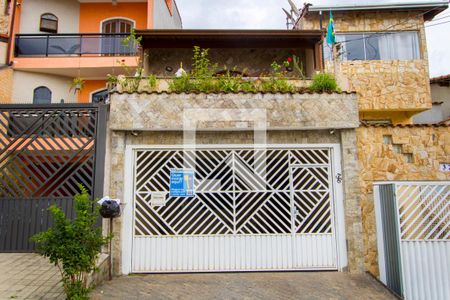 Casa à venda com 150m², 2 quartos e 2 vagasFachada