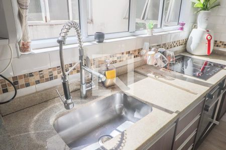 Apartamento à venda com 80m², 2 quartos e sem vagaCozinha