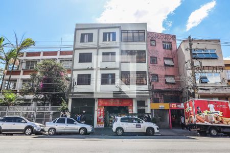Apartamento à venda com 80m², 2 quartos e sem vagaFachada