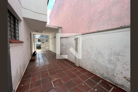 Casa para alugar com 160m², 4 quartos e 1 vaga Casa para alugar com 160m², 4 quartos e 1 vagaGaragem