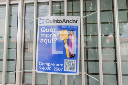 Casa à venda com 262m², 5 quartos e 3 vagas Casa à venda com 262m², 5 quartos e 3 vagasPlaquinha