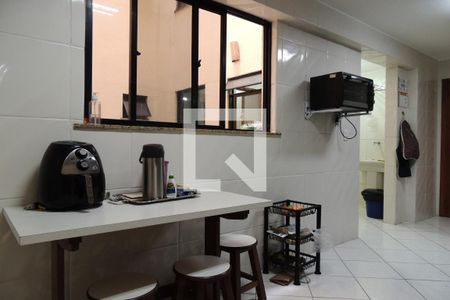 Apartamento à venda com 126m², 3 quartos e 3 vagasCozinha - Armários