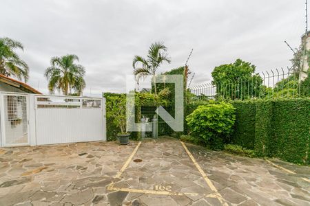 Casa de condomínio à venda com 344m², 4 quartos e 3 vagas Casa de condomínio à venda com 344m², 4 quartos e 3 vagasGaragem