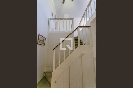 Casa de condomínio à venda com 344m², 4 quartos e 3 vagas Casa de condomínio à venda com 344m², 4 quartos e 3 vagasQuarto 1