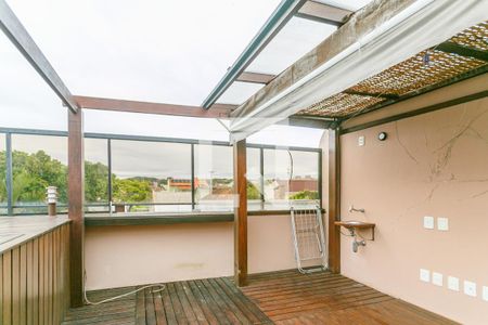 Casa de condomínio à venda com 344m², 4 quartos e 3 vagas Casa de condomínio à venda com 344m², 4 quartos e 3 vagasÁrea externa