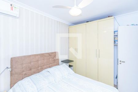 Casa de condomínio à venda com 344m², 4 quartos e 3 vagas Casa de condomínio à venda com 344m², 4 quartos e 3 vagasQuarto 2