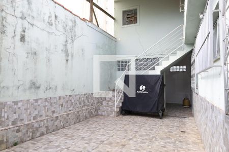 Casa à venda com 208m², 4 quartos e 7 vagas Casa à venda com 208m², 4 quartos e 7 vagasÁrea externa