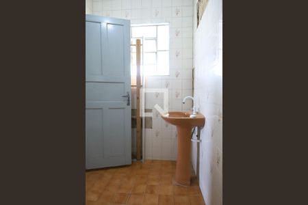 Casa à venda com 208m², 4 quartos e 7 vagas Casa à venda com 208m², 4 quartos e 7 vagasBanheiro