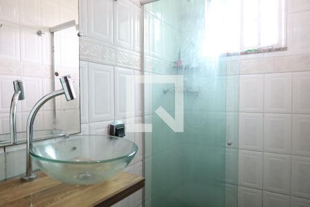 Casa à venda com 208m², 4 quartos e 7 vagas Casa à venda com 208m², 4 quartos e 7 vagasBanheiro