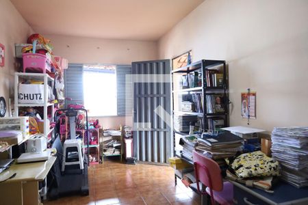 Casa à venda com 208m², 4 quartos e 7 vagas Casa à venda com 208m², 4 quartos e 7 vagasQuarto de Serviço