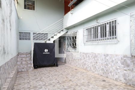 Casa à venda com 208m², 4 quartos e 7 vagas Casa à venda com 208m², 4 quartos e 7 vagasÁrea externa