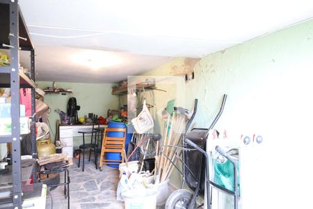 Casa à venda com 208m², 4 quartos e 7 vagas Casa à venda com 208m², 4 quartos e 7 vagasGaragem