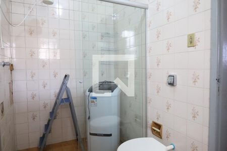 Casa à venda com 208m², 4 quartos e 7 vagas Casa à venda com 208m², 4 quartos e 7 vagasBanheiro