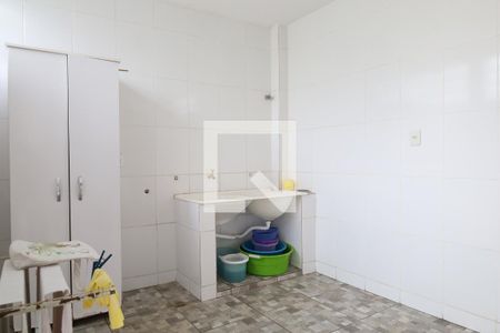 Casa à venda com 208m², 4 quartos e 7 vagas Casa à venda com 208m², 4 quartos e 7 vagasÁrea de serviço
Área de serviço