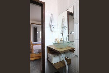 Casa à venda com 208m², 4 quartos e 7 vagas Casa à venda com 208m², 4 quartos e 7 vagasBanheiro