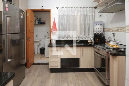Casa de condomínio à venda com 129m², 3 quartos e 3 vagas Casa de condomínio à venda com 129m², 3 quartos e 3 vagasCozinha