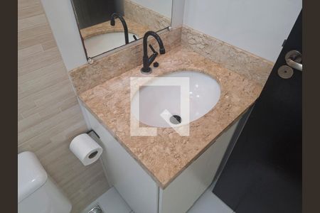 Banheiro de apartamento para alugar com 1 quarto, 38m² em Parada Inglesa, São Paulo