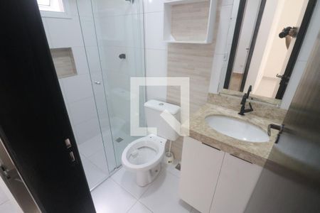 Banheiro  de apartamento para alugar com 1 quarto, 38m² em Parada Inglesa, São Paulo