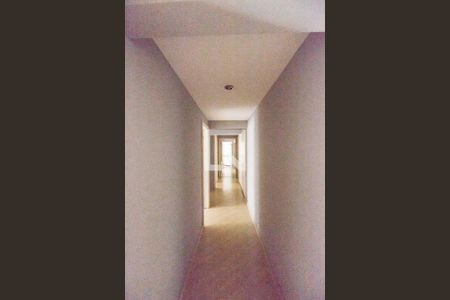 Apartamento à venda com 284m², 4 quartos e 4 vagas Apartamento à venda com 284m², 4 quartos e 4 vagasCorredor