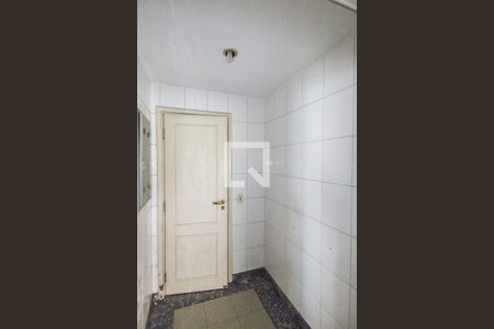 Apartamento à venda com 284m², 4 quartos e 4 vagas Apartamento à venda com 284m², 4 quartos e 4 vagasCorredor