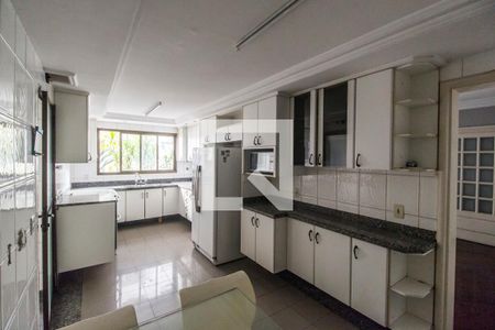 Apartamento à venda com 284m², 4 quartos e 4 vagas Apartamento à venda com 284m², 4 quartos e 4 vagasCozinha