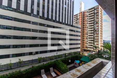 Apartamento à venda com 284m², 4 quartos e 4 vagas Apartamento à venda com 284m², 4 quartos e 4 vagasVista da Sala