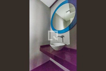 Apartamento à venda com 284m², 4 quartos e 4 vagas Apartamento à venda com 284m², 4 quartos e 4 vagasLavabo